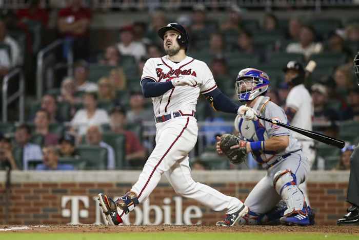 Atlanta Braves OF Adam Duvall hits home run